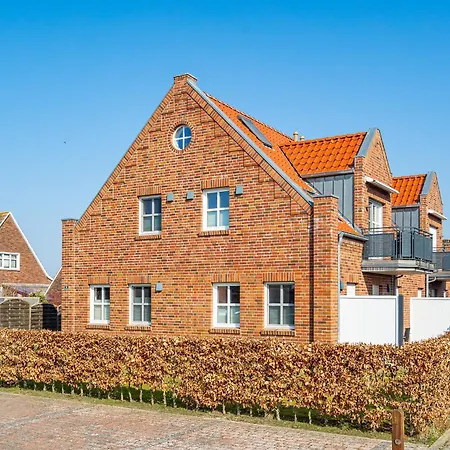 Strandlaeufer Greetsiel